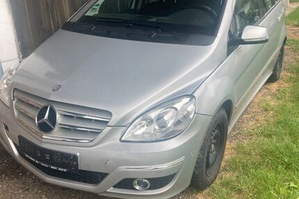 Mercedes-Benz B 170 180.000 km 1.999 &euro; Halfing 83128
