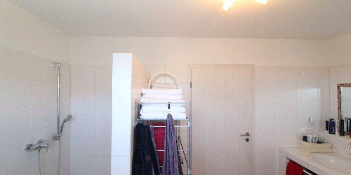 Mehrfamilienhaus, Wohnhaus Kienberg Labering - 9 Zimmer, 270 m&sup2;, 875.000&euro; | Angebot:25823834