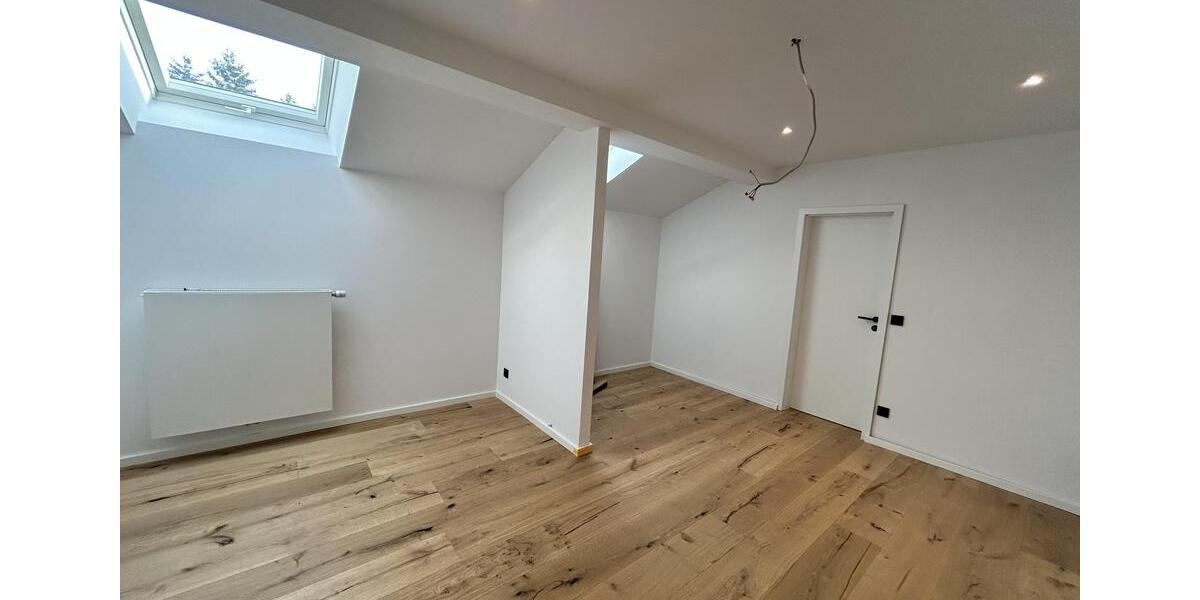Etagenwohnung Bad Endorf - 4.5 Zimmer, 160 m&sup2;, 2.000&euro; | Angebot:25640042