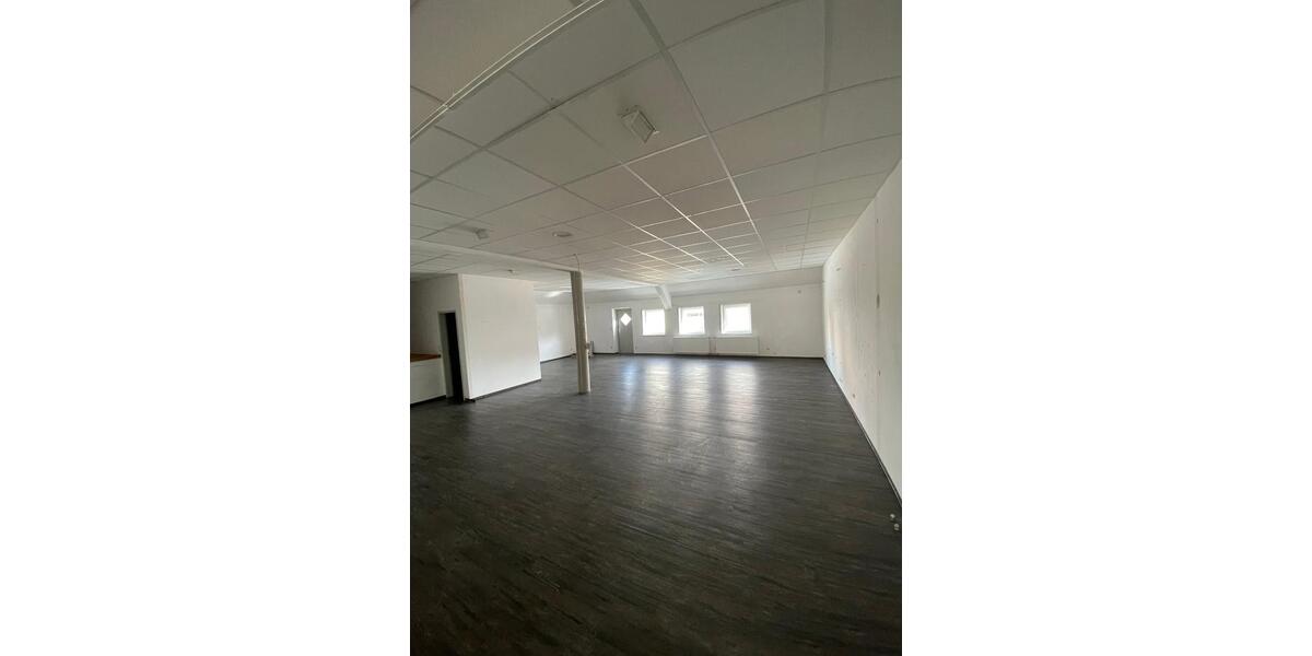 Gewerbeobjekt Freilassing - 1.600&euro; | Angebot:25992154