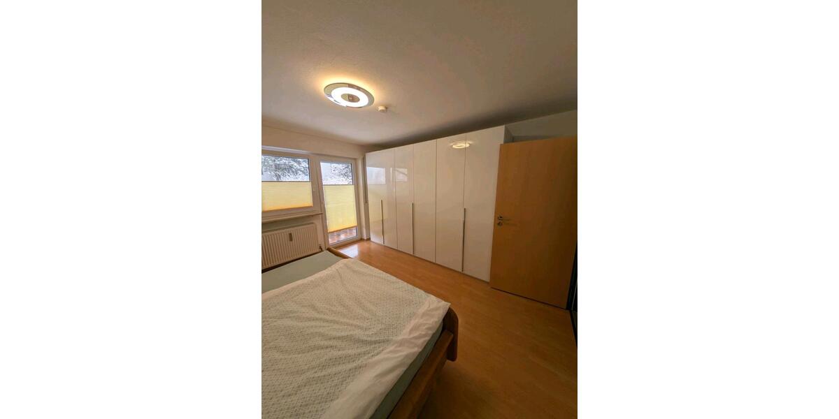 Etagenwohnung Chieming - 3 Zimmer, 100 m&sup2;, 1.125&euro; | Angebot:25129181