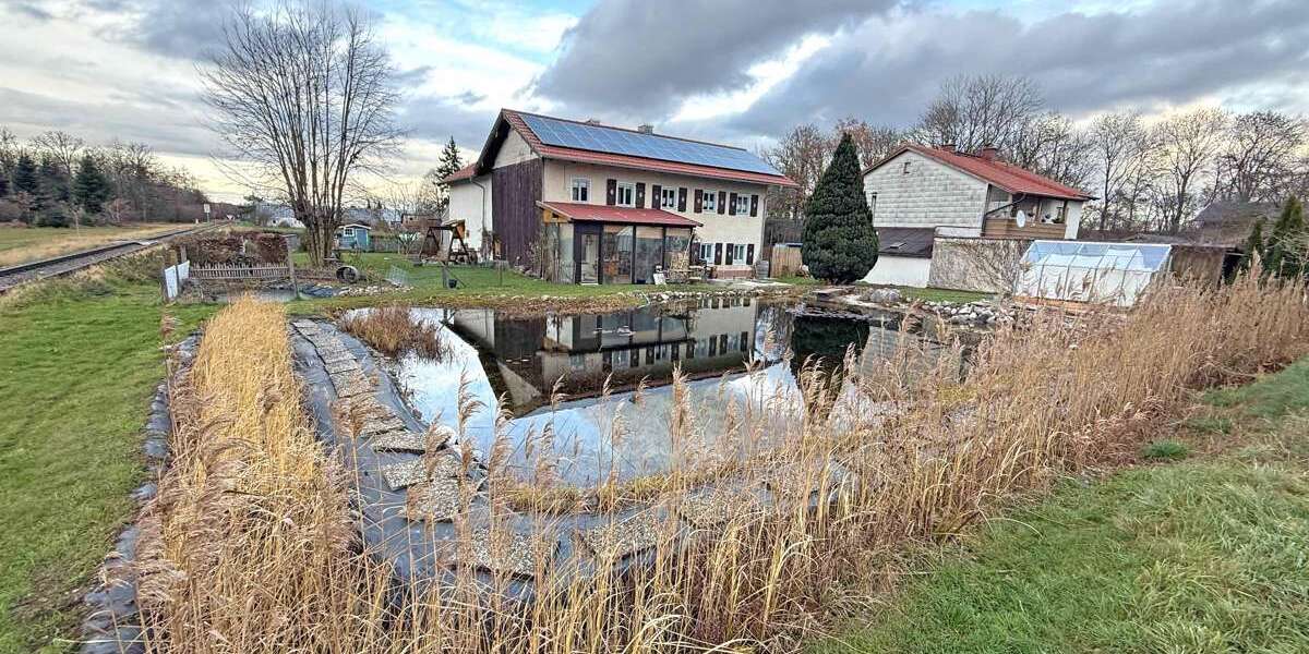 Einfamilienhaus Tacherting - 5 Zimmer, 160 m&sup2;, 649.000&euro; | Angebot:25323376