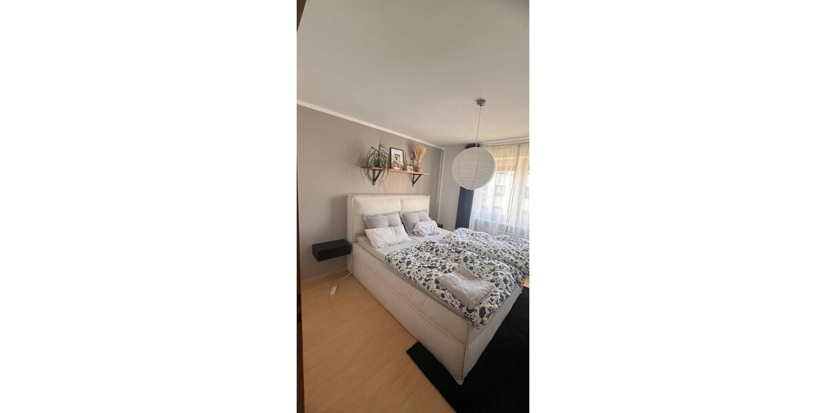 Etagenwohnung Traunstein - 3 Zimmer, 75 m&sup2;, 700&euro; | Angebot:25005336