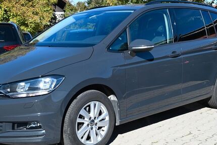 VW Touran 114.000 km 22.999 &euro; Petting /Waging am See 83367