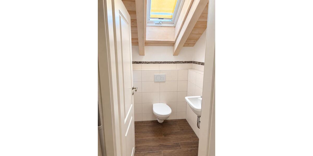 Dachgeschoßwohnung Siegsdorf - 3 Zimmer, 110 m&sup2;, 1.150&euro; | Angebot:27598555