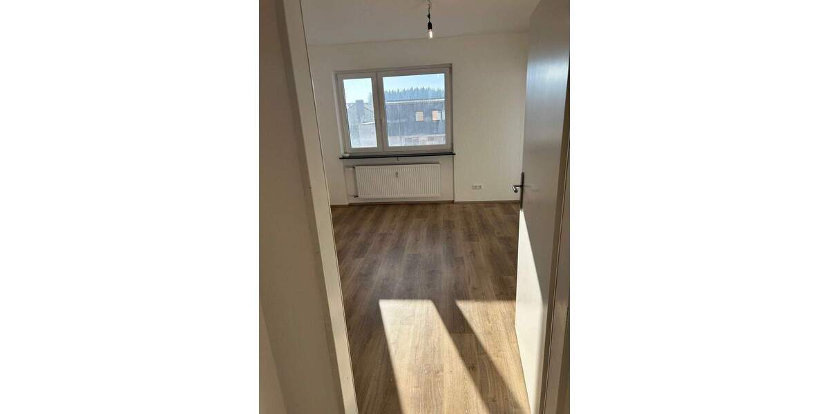 Etagenwohnung Traunreut Irsing - 4 Zimmer, 91 m&sup2;, 299.000&euro; | Angebot:25716525
