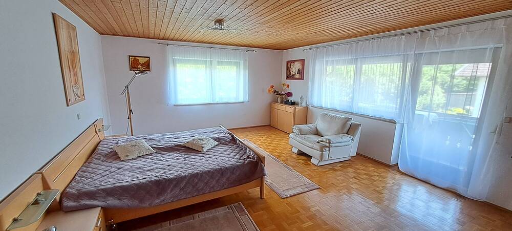 Einfamilienhaus Garching an der Alz Theresienleite - 6 Zimmer, 210 m&sup2;, 550.000&euro; | Angebot:25687718