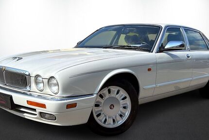 Jaguar Daimler 132.300 km 15.990 &euro; Freilassing 83395