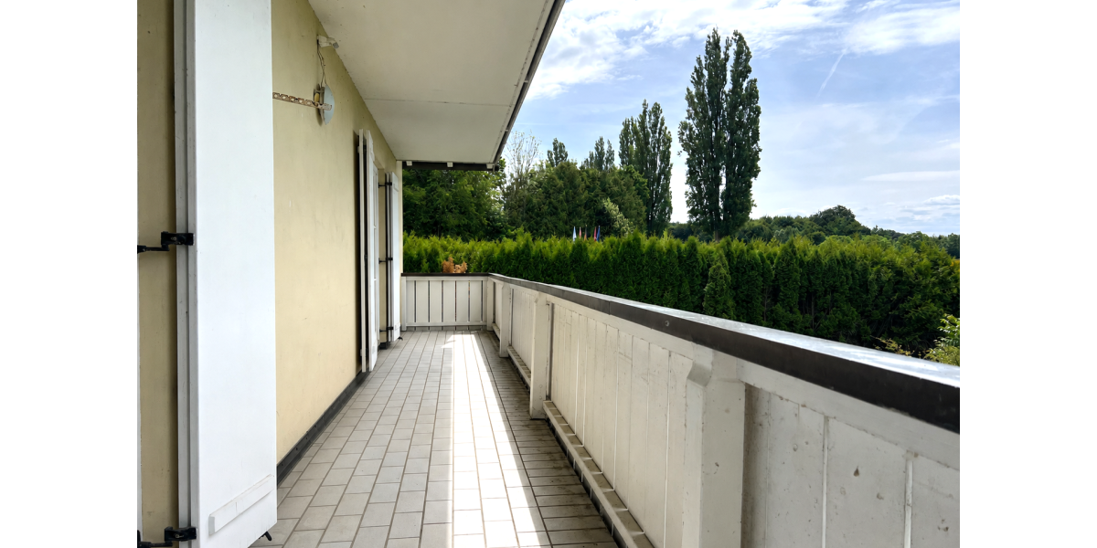 Provisionsfrei* Schöne 3-Zimmer Wohnung in Seenähe mit 2 Balkonen, Carport und Stellplatz - Etagenwohnung Chieming | Angebot:27322730
