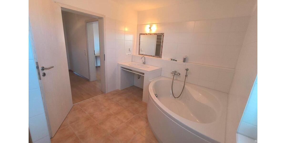 Doppelhaushälfte Kienberg - 4 Zimmer, 135 m&sup2;, 1.400&euro; | Angebot:27617189