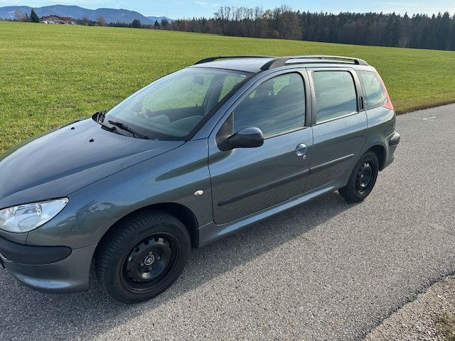 Peugeot 206 185.000 km 1.900 &euro; Traunstein 83278