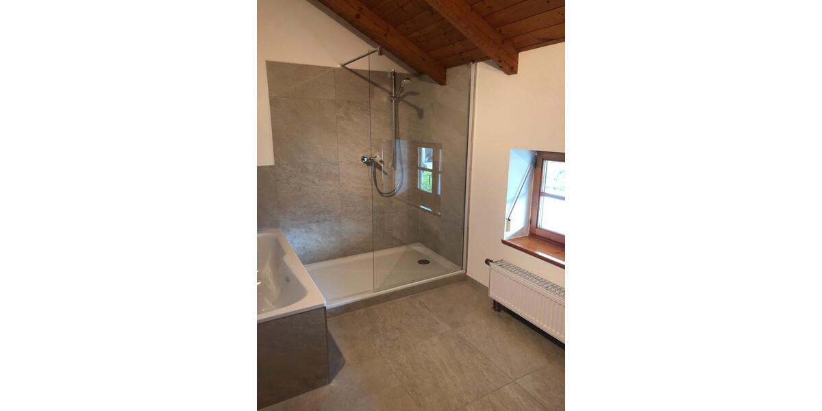 Einfamilienhaus Traunreut St. Georgen - 5 Zimmer, 175 m&sup2;, 1.900&euro; | Angebot:25590839