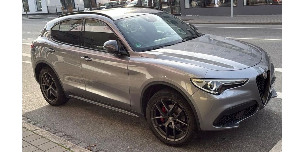 Alfa Romeo Stelvio 152.000 km 18.899 &euro; Freilassing 83395