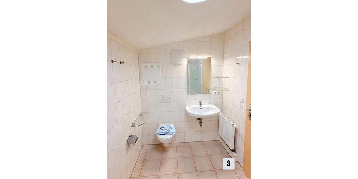 Dachgeschoßwohnung Trostberg - 2 Zimmer, 101 m&sup2;, 1.100&euro; | Angebot:27616673