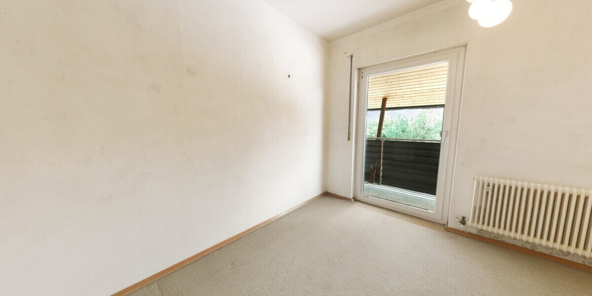 Doppelhaushälfte mit Garten & Garage in ruhiger Lage – viel Potenzial für Ihre Wohnideen - Doppelhaushälfte Freilassing Freilassing | Angebot:27453355
