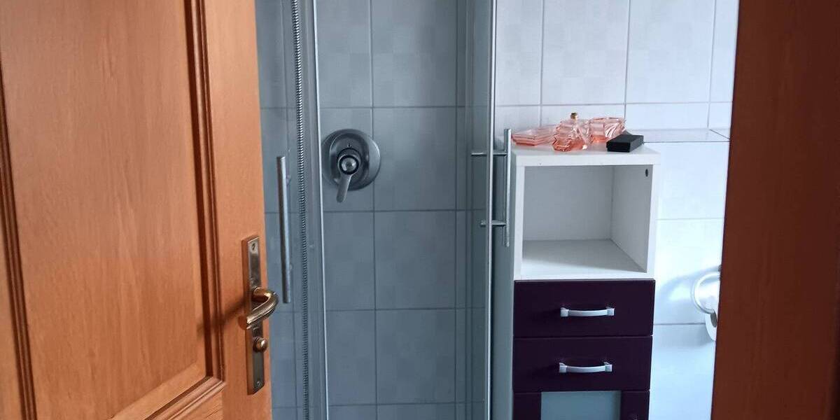 Etagenwohnung Kirchweidach - 3 Zimmer, 120 m&sup2;, 890&euro; | Angebot:25667649