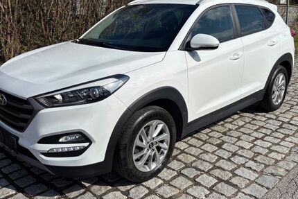 Hyundai TUCSON 120.000 km 12.999 &euro; Bernau am Chiemsee 83233