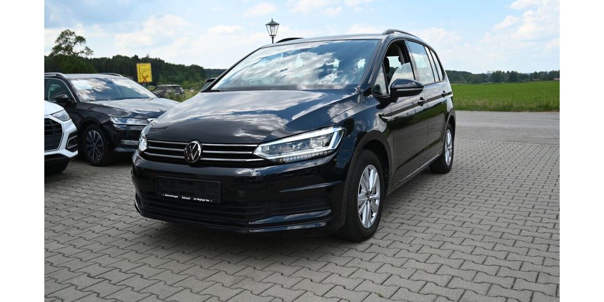 VW Touran 28.000 km 28.999 &euro; Petting /Waging am See 83367