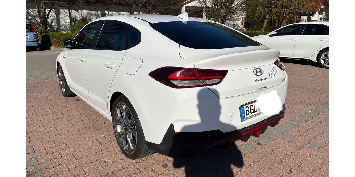 Hyundai i30 88.000 km 15.900 &euro; Freilassing 83395