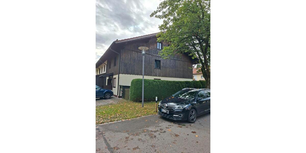 Reihenhaus Traunreut Irsing - 5.5 Zimmer, 140 m&sup2;, 1.220&euro; | Angebot:27620956