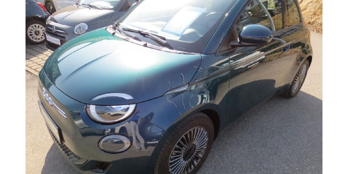 Fiat 500e 14.775 km 17.900 &euro; Ainring 83404