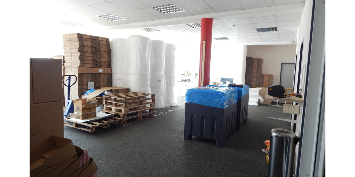 Ausstellungs- bzw. Lagerfläche im Erdgeschoss, mit Büroräumen im 1. OG - in 83395 Freilassing - Gewerbeobjekt Freilassing Freilassing | Angebot:20538048