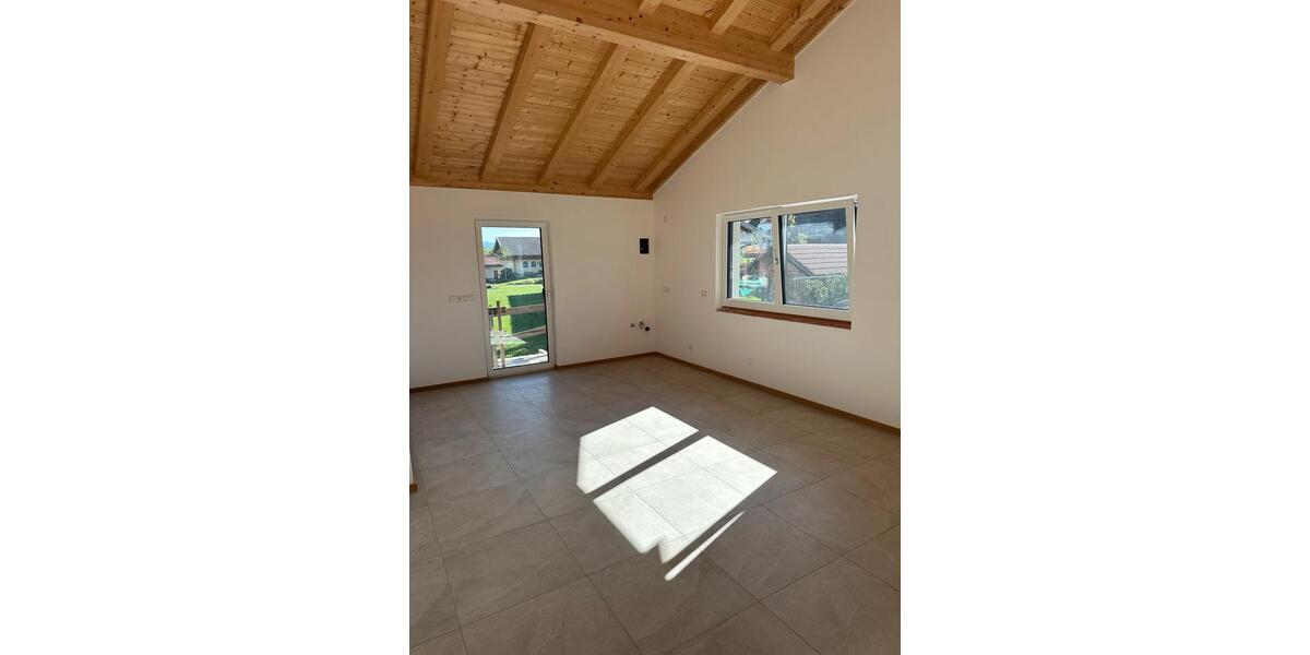Etagenwohnung Halfing - 3 Zimmer, 86 m&sup2;, 1.150&euro; | Angebot:27621848
