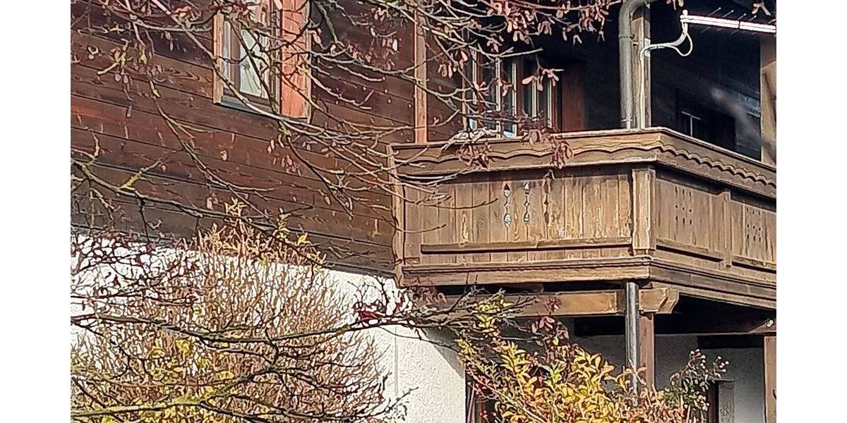 Etagenwohnung Kirchweidach - 3 Zimmer, 120 m&sup2;, 890&euro; | Angebot:25667649