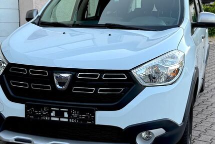 Dacia Lodgy 88.000 km 10.500 &euro; Garching an der Alz 84518