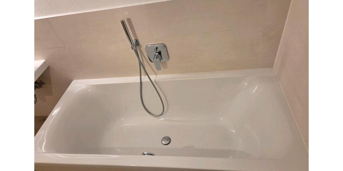 Erdgeschoßwohnung Traunstein - 3 Zimmer, 100 m&sup2;, 1.300&euro; | Angebot:27618369