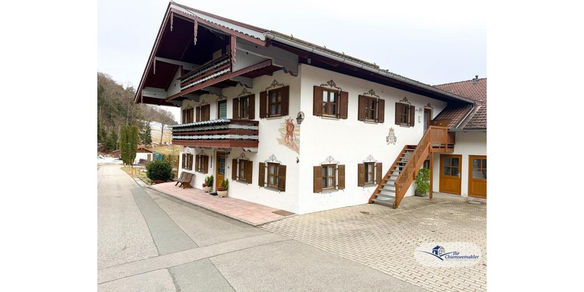 Etagenwohnung Aschau im Chiemgau - 4 Zimmer, 152 m&sup2;, 1.450&euro; | Angebot:25251371