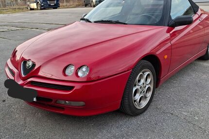Alfa Romeo Spider 95.000 km 8.000 &euro; Ainring 83404