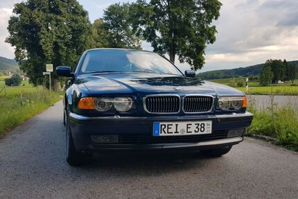 BMW 750 184.580 km 21.900 &euro; Anger 83454