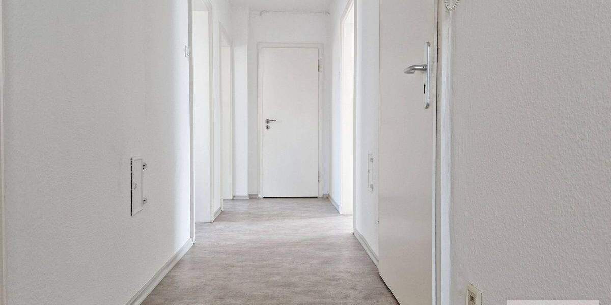 Etagenwohnung Freilassing - 4 Zimmer, 95 m&sup2;, 349.000&euro; | Angebot:25684057