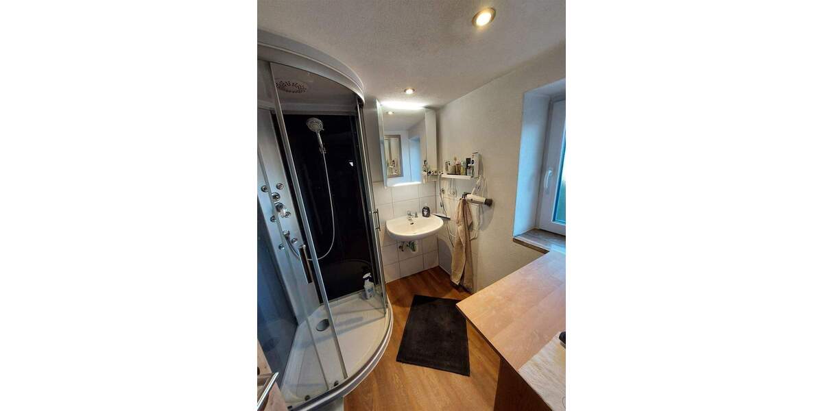 Mehrfamilienhaus, Wohnhaus Fridolfing - 9 Zimmer, 479.500&euro; | Angebot:25664425