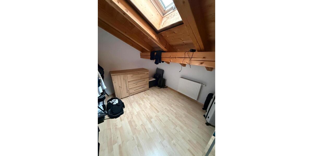 Dachgeschoßwohnung Nußdorf - 3 Zimmer, 70 m&sup2;, 1.000&euro; | Angebot:25992229
