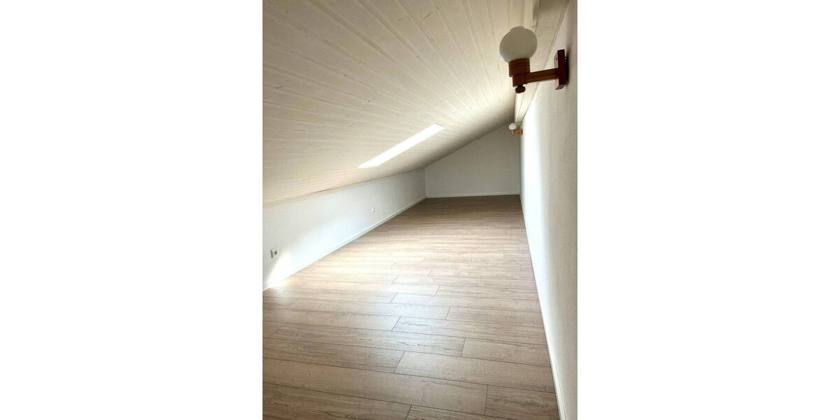 Etagenwohnung Bergen - 1 Zimmer, 64 m&sup2;, 840&euro; | Angebot:26743278