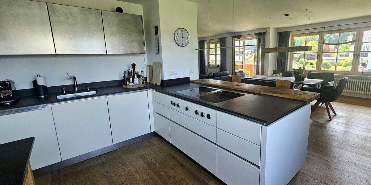 Mehrfamilienhaus, Wohnhaus Teisendorf Oberteisendorf - 8 Zimmer, 209 m&sup2;, 965.000&euro; | Angebot:25735536