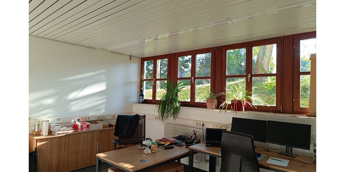 Vielseitig nutzbare Gewerbefläche in Ainring - frei ab sofort - Parkplätze vorhanden - Gewerbeobjekt Ainring Ainring | Angebot:18590026