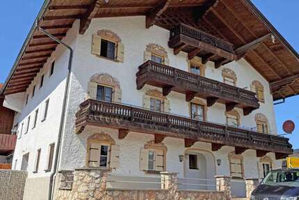 Haus Bergen - 12 Zimmer, 330 m&sup2;, 1.200.000&euro; | Angebot:23316733