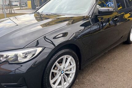 BMW 330 158.000 km 18.990 &euro; Freilassing 83395