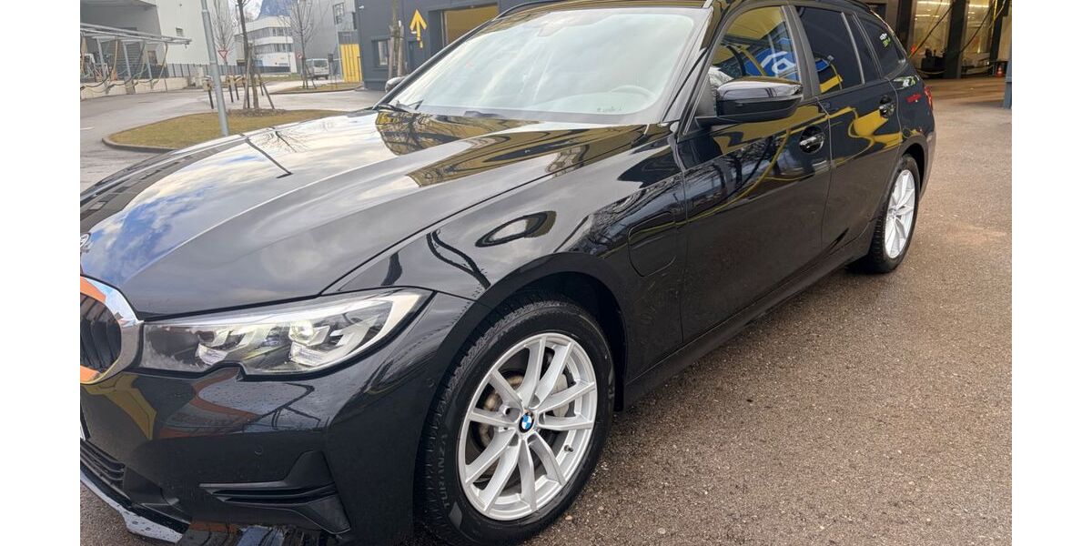 BMW 330 158.000 km 18.990 &euro; Freilassing 83395