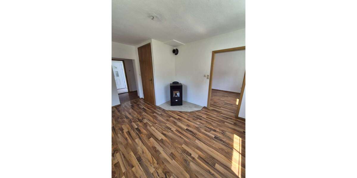 Einfamilienhaus Tittmoning - 3.5 Zimmer, 1.080&euro; | Angebot:27570916