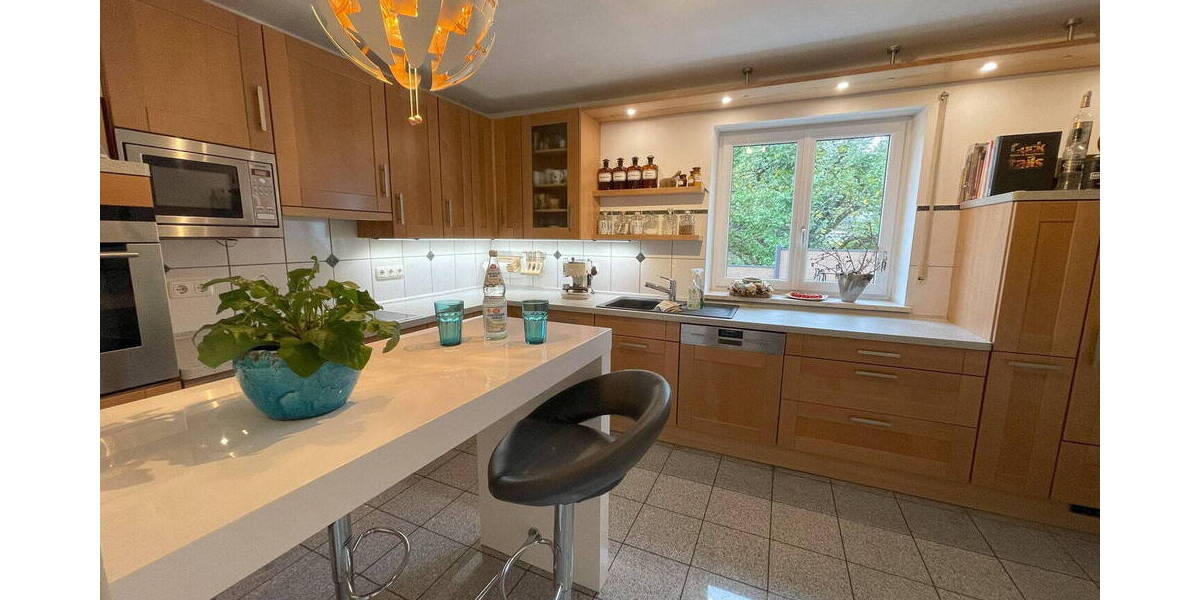 Einfamilienhaus Laufen - 7 Zimmer, 212 m&sup2;, 929.000&euro; | Angebot:25996834