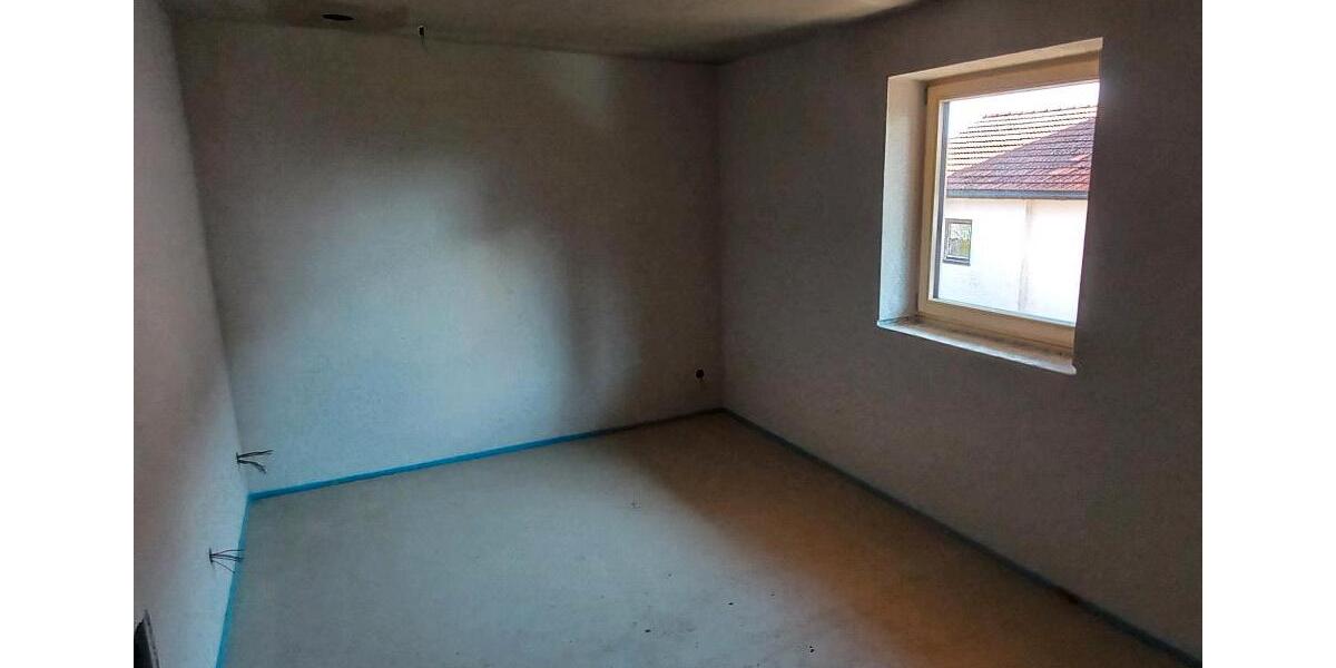 Etagenwohnung Traunstein - 4 Zimmer, 110 m&sup2;, 1.265&euro; | Angebot:25840240