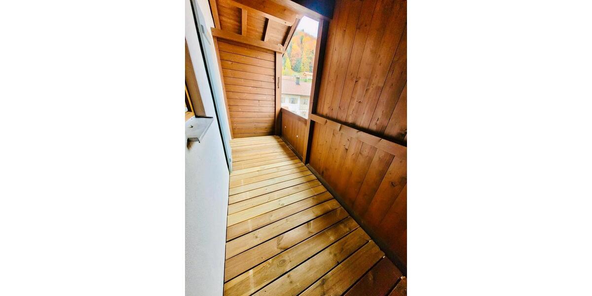 Dachgeschoßwohnung Siegsdorf - 2 Zimmer, 64 m&sup2;, 760&euro; | Angebot:27588851