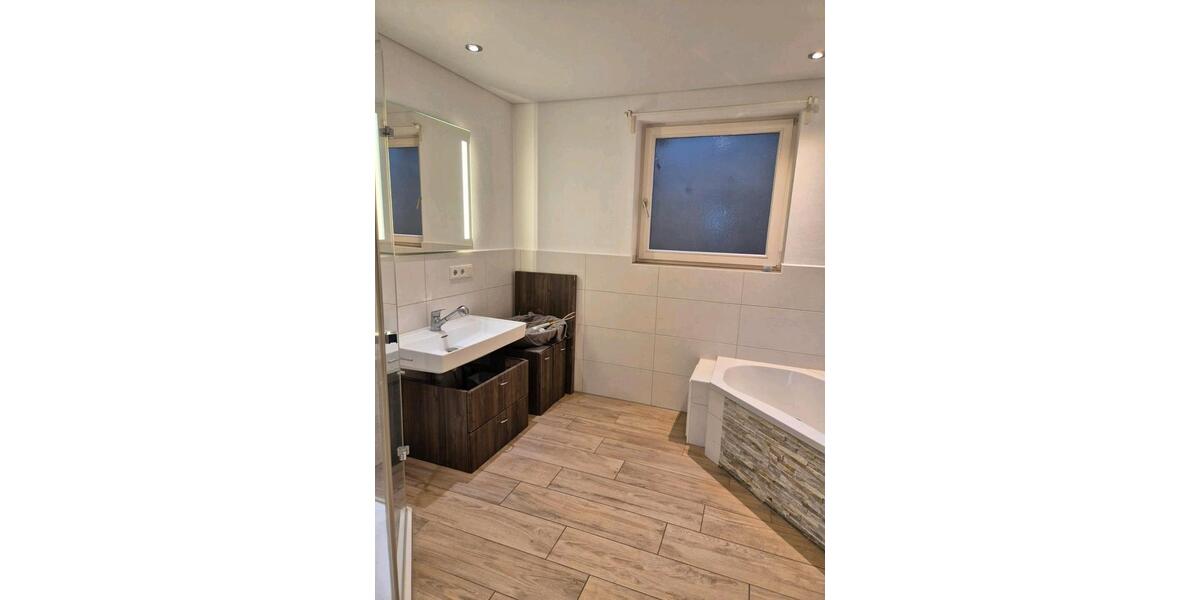 Etagenwohnung Seeon-Seebruck Roitham - 4 Zimmer, 134 m&sup2;, 550.000&euro; | Angebot:27226246