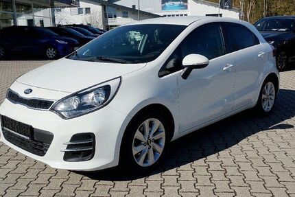 Kia Rio 96.575 km 8.990 &euro; Traunstein 83278