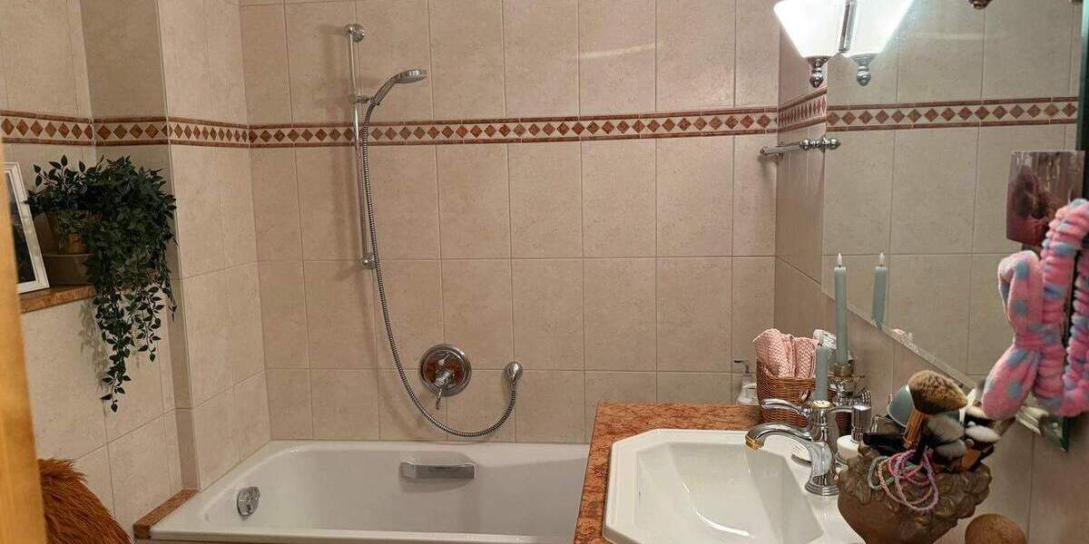 Terrassenwohnung Bayerisch Gmain - 2 Zimmer, 81 m&sup2;, 355.000&euro; | Angebot:25734442