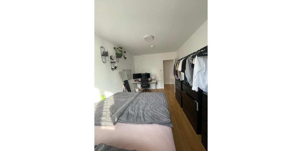 Etagenwohnung Freilassing - 3 Zimmer, 87 m&sup2;, 1.150&euro; | Angebot:25980136